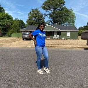 Meet your Posher, Jada